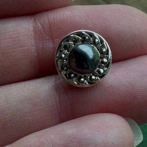 Retired Jewelpop Kameleon Silver With Black Center And Gems